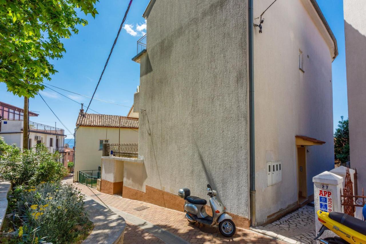Apartments Kalla Crikvenica Exterior photo